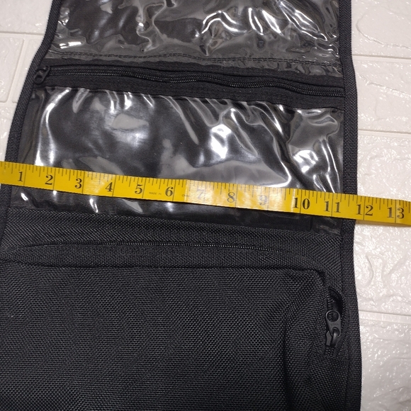 Briggs & Riley Travelware Trifold Black Nylon Compact Toiletry Bag - Picture 8 of 8